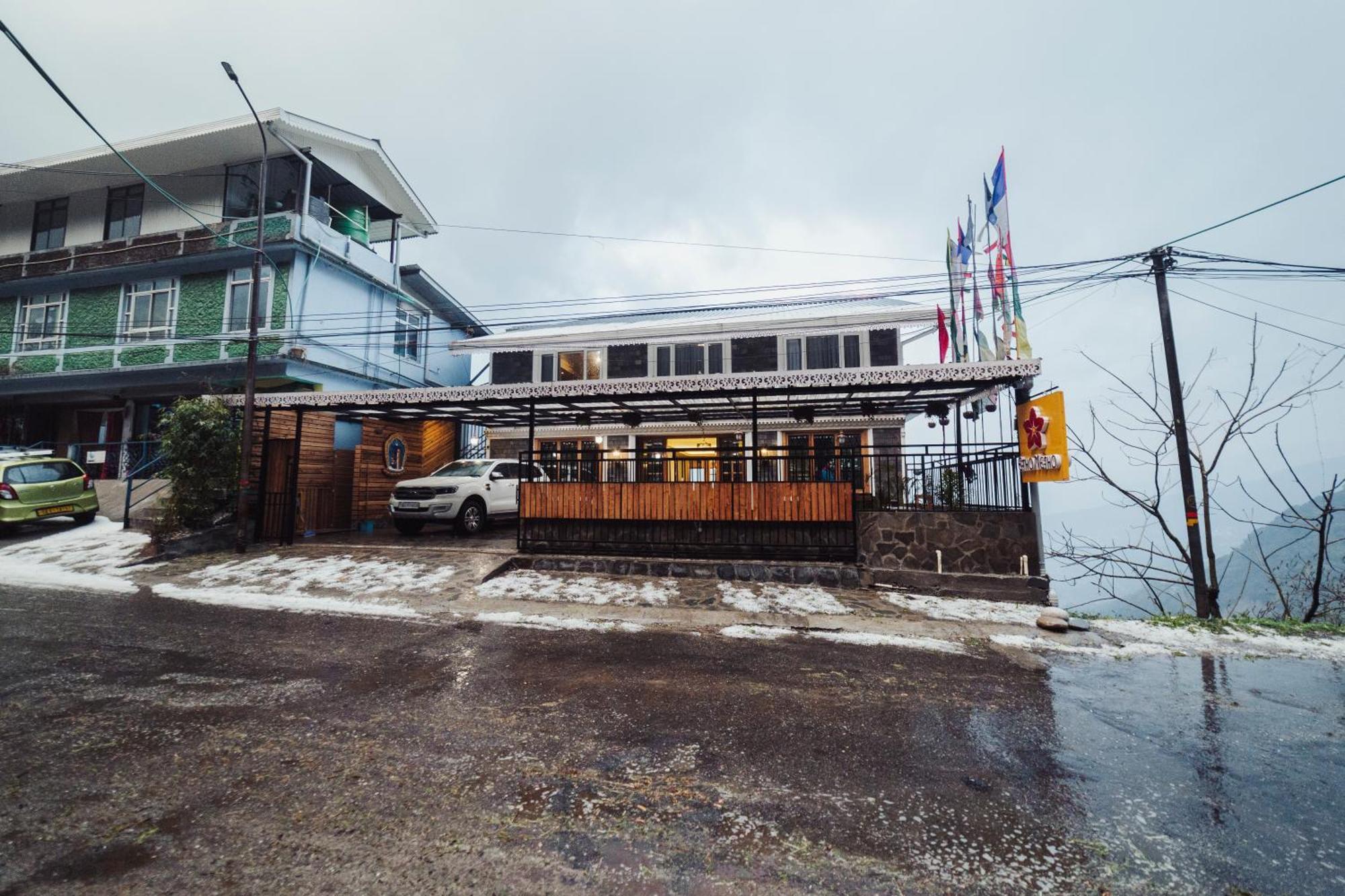 Hotel Etho Metho Gangtok Extérieur photo
